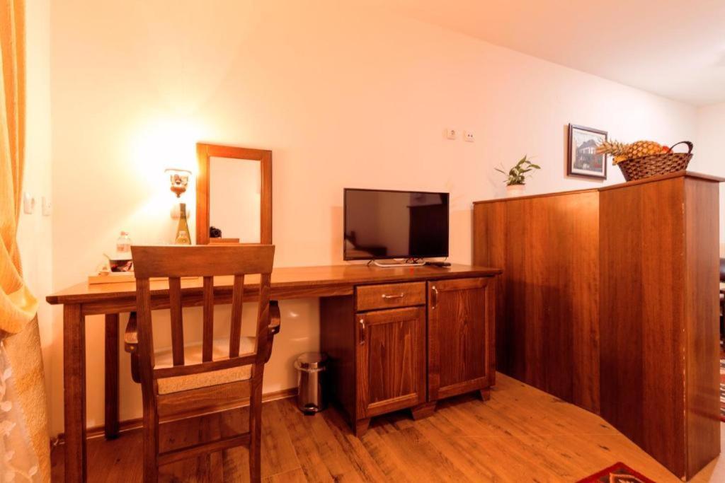 Downtown Rooms Ni Exterior foto